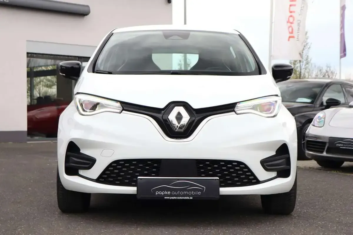 Usata Renault Zoe Evolution 80 kW (109 CV) 2022 Bianco Utilitaria