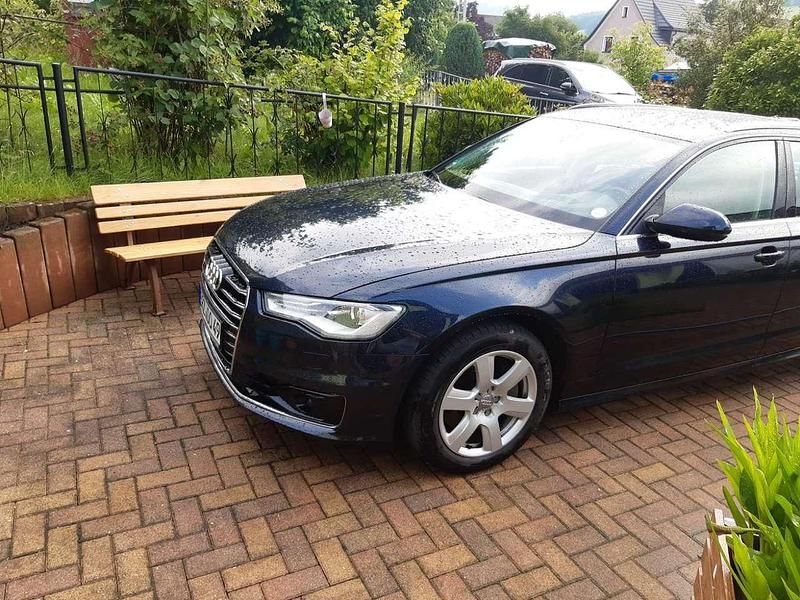 Mondscheinblau Gebraucht 2016 Audi A6 Kombi | 14.980 € - Bild 1/4