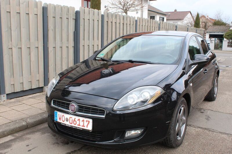 Schwarz Gebraucht 2009 Fiat Bravo Active Kleinwagen | 1.500 € (Guter Preis) - Bild 1/4
