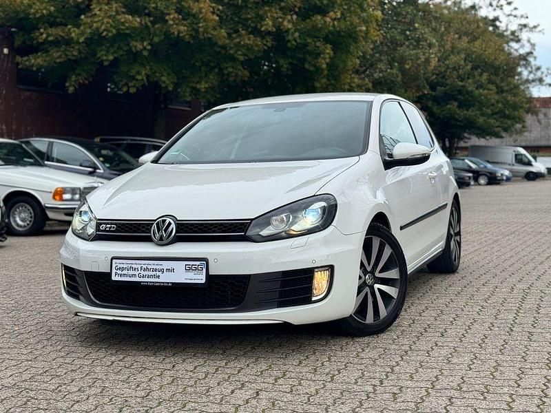 Weiß Gebraucht 2009 VW Golf VI Sound Coupé | 12.490 € - Bild 1/4