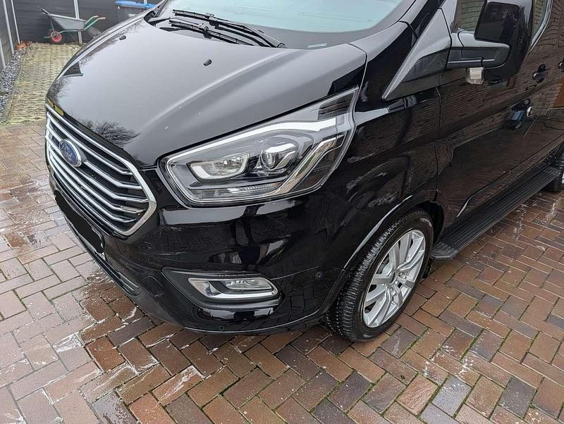 Gebraucht Ford Tourneo Titanium X 185 PS (136 kW) 2020 Schwarz Van / Kleinbus