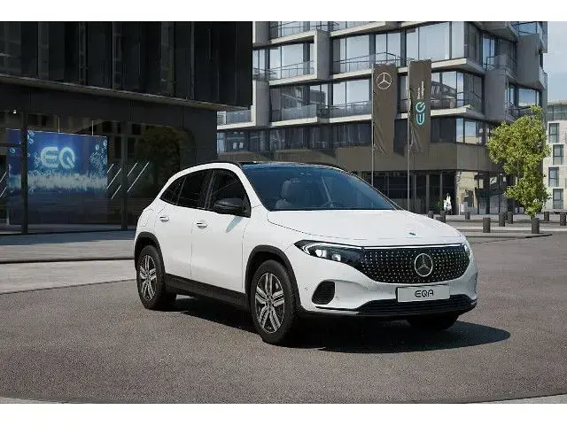 Gebraucht Mercedes EQA250 139 kW (190 PS) 2025 Unilack polarweiß SUV