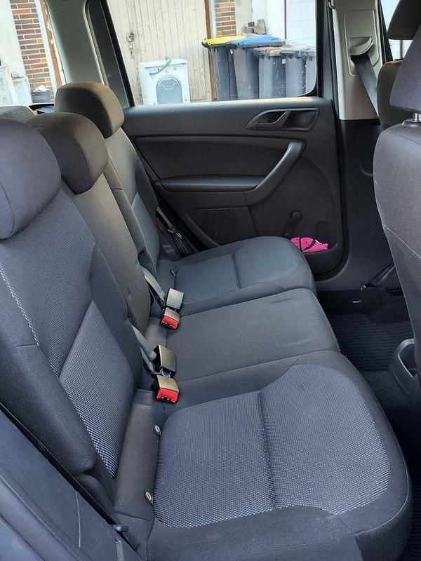 Usado Skoda Yeti Drive 110 HP (80 kW) 2017 Cinzento SUV