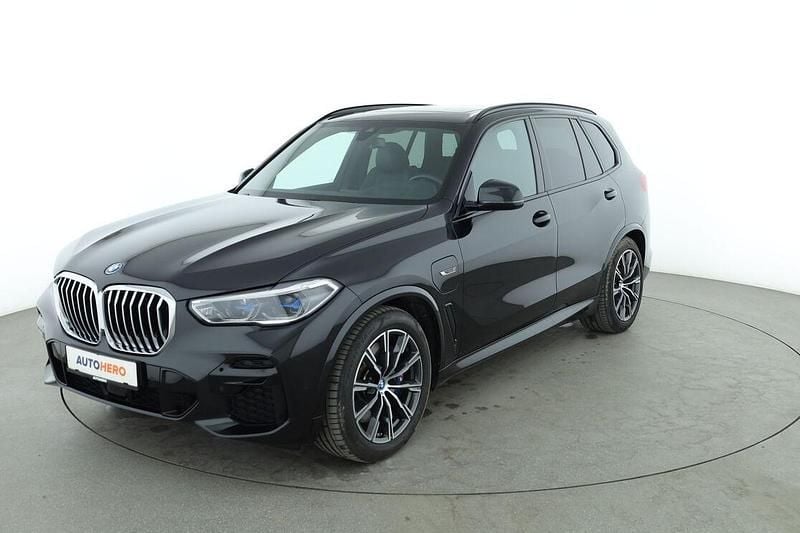 Schwarz Gebraucht 2022 BMW X5 M Sport SUV | 57.870 € - Bild 1/3