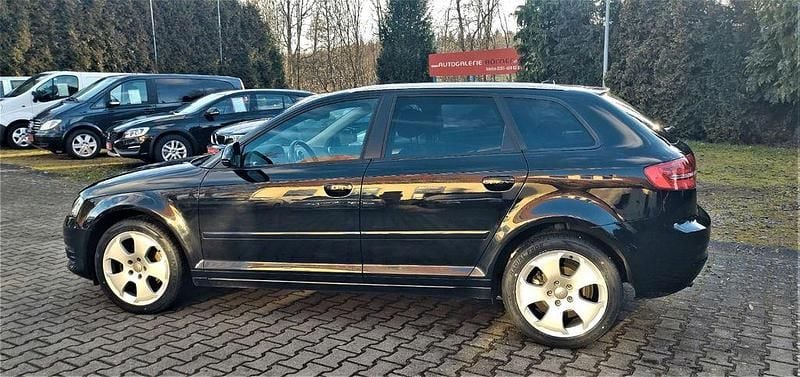 Gebraucht Audi A3 Ambiente 125 PS (91 kW) 2009 Schwarz Limousine