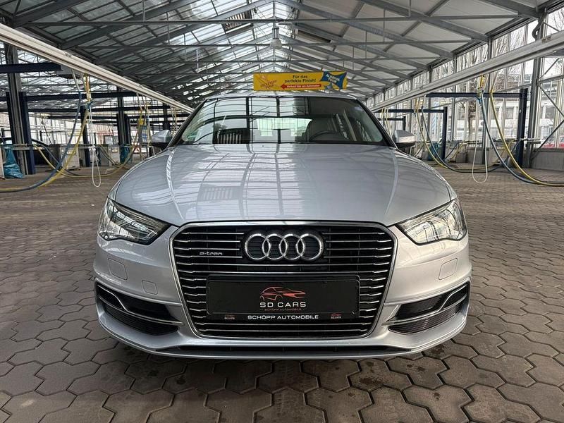 Gebraucht Audi A3 Ambiente 150 PS (110 kW) 2015 Silber Limousine