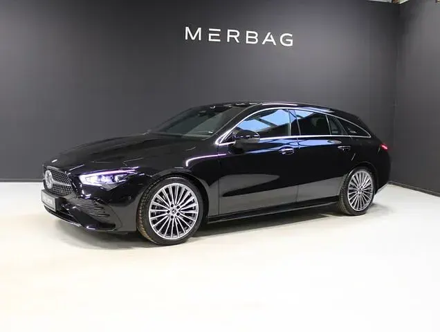 Gebraucht Mercedes CLA200 AMG 150 PS (110 kW) 2024 Metalliclack kosmosschwarz Kombi