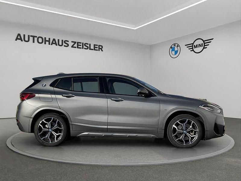 Gebraucht BMW X2 Sport Line 125 PS (91 kW) 2023 Bmw individual frozen pure gre SUV