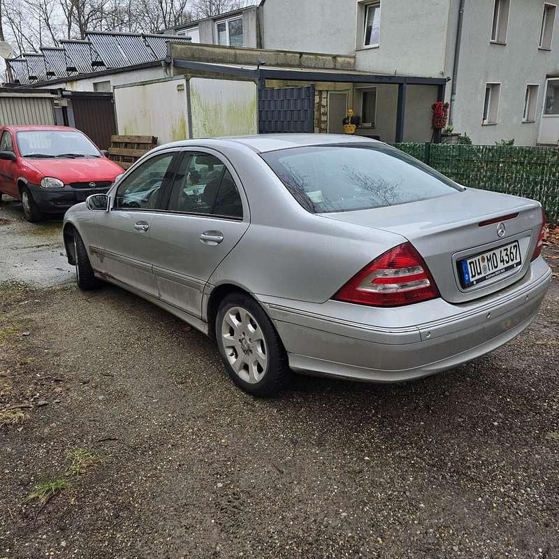 Gebraucht Mercedes C220 Elegance 150 PS (110 kW) 2005 Limousine