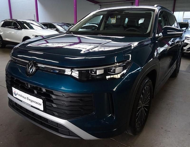 Gebraucht VW Tayron 150 PS (110 kW) 2025 Blau SUV