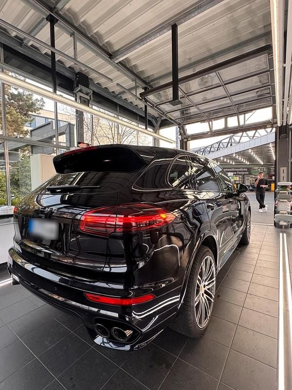 Gebraucht Porsche Cayenne 262 PS (192 kW) 2015 Schwarz SUV