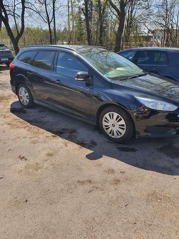 Gebraucht Ford Focus Trend 125 PS (91 kW) 2015 Kombi