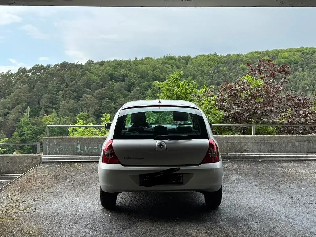 Occasion Renault Clio II Campus 75 ch (55 kW) 2005 Argent Berline