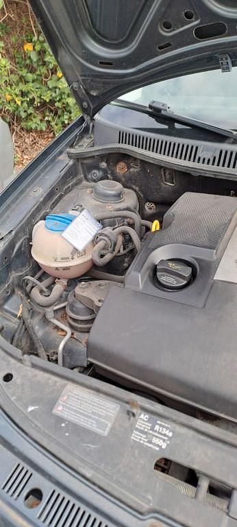 Gebraucht VW Polo Trendline 64 PS (47 kW) 2006 Grau Kleinwagen