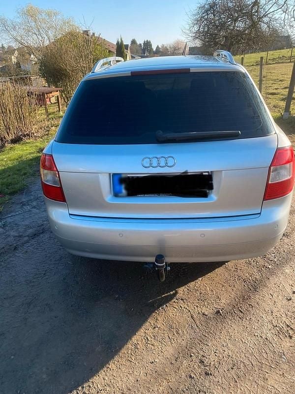 Gebraucht Audi A4 130 PS (95 kW) 2002 Silber Kombi