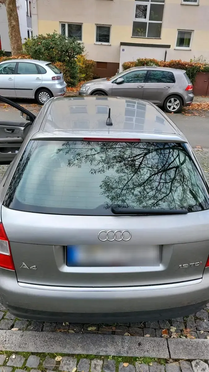 Gebraucht Audi A4 130 PS (95 kW) 2002 Grau Kombi