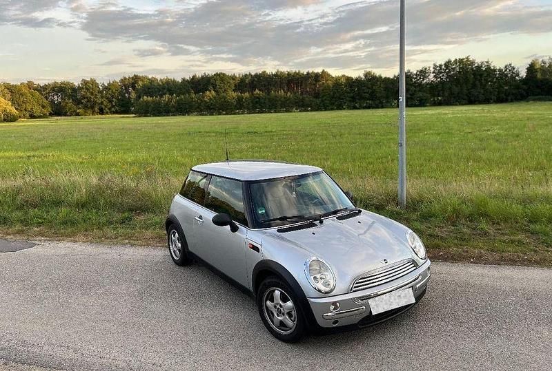 Usado Mini ONE 90 HP (66 kW) 2003 Cinzento Citadino