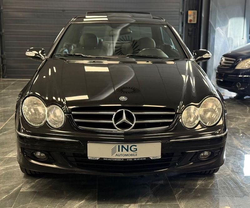 Schwarz Gebraucht 2009 Mercedes CLK200 | 7.699 € (Fairer Preis) - Bild 1/4