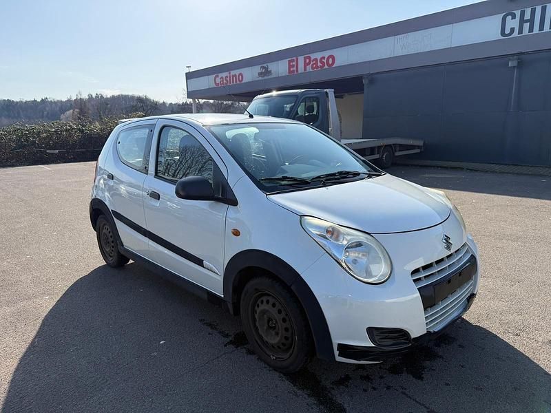 Gebraucht Suzuki Alto 68 PS (50 kW) 2011 Weiß Kleinwagen