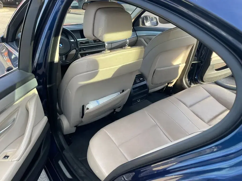 Używany BMW 530 258 KM (189 kW) 2011 Niebieski Sedan/Limuzyna