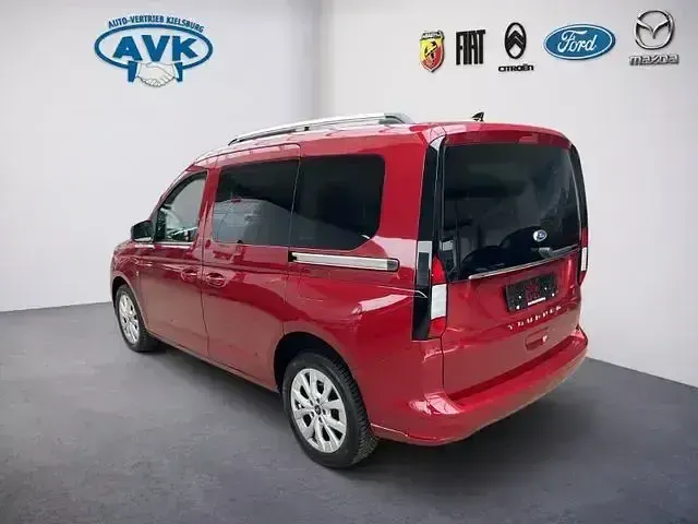 Gebraucht Ford Tourneo Connect Titanium 122 PS (89 kW) 2024 Rot Van / Kleinbus