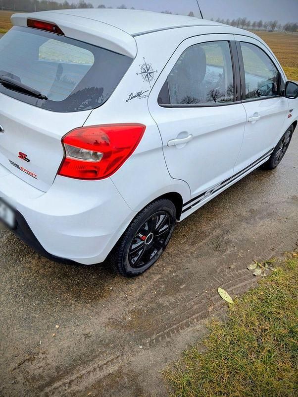 Gebraucht Ford Ka ST-Line 69 PS (50 kW) 2017 Weiß Limousine