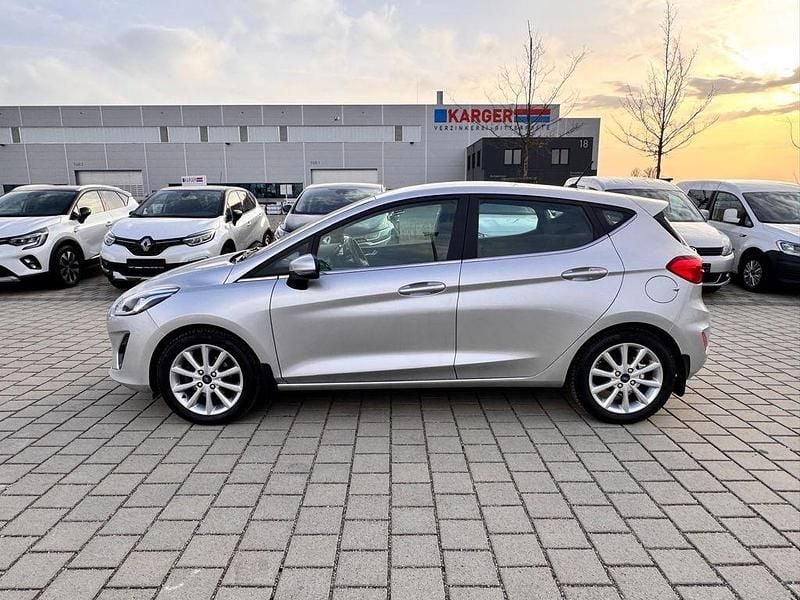 Gebraucht Ford Fiesta Titanium 101 PS (74 kW) 2019 Silber Kleinwagen
