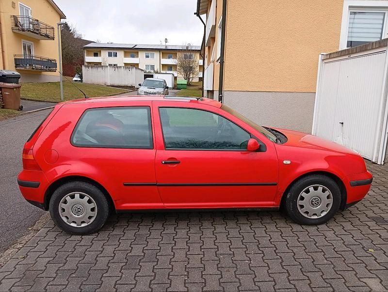 Gebraucht VW Golf IV 75 PS (55 kW) 1999 Rot Kleinwagen