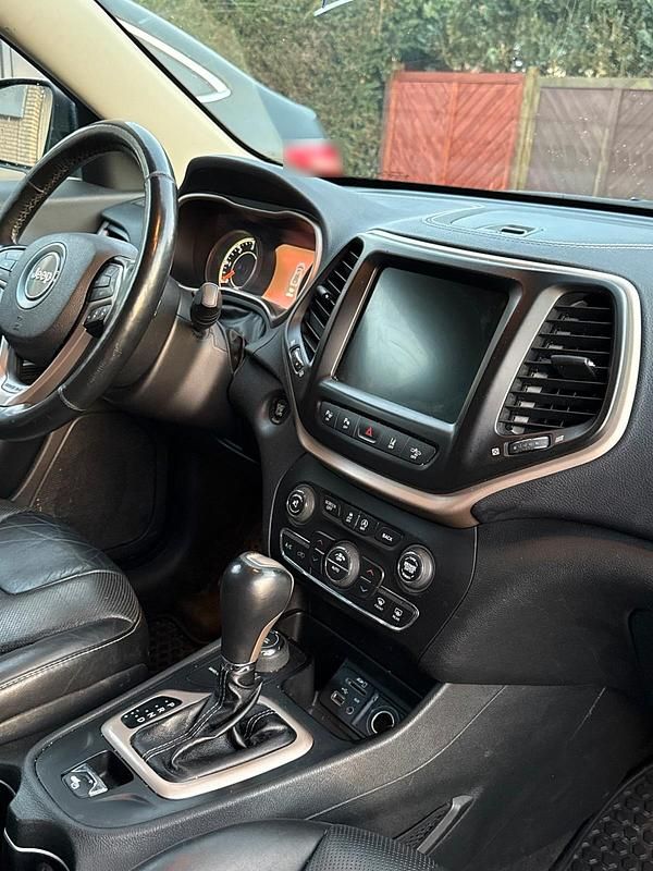 Gebraucht Jeep Cherokee 170 PS (125 kW) 2014 Schwarz SUV