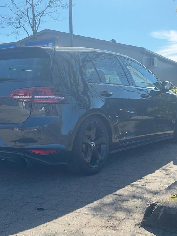 Gebraucht VW Golf VII GTI 360 PS (264 kW) 2016 Grau Limousine