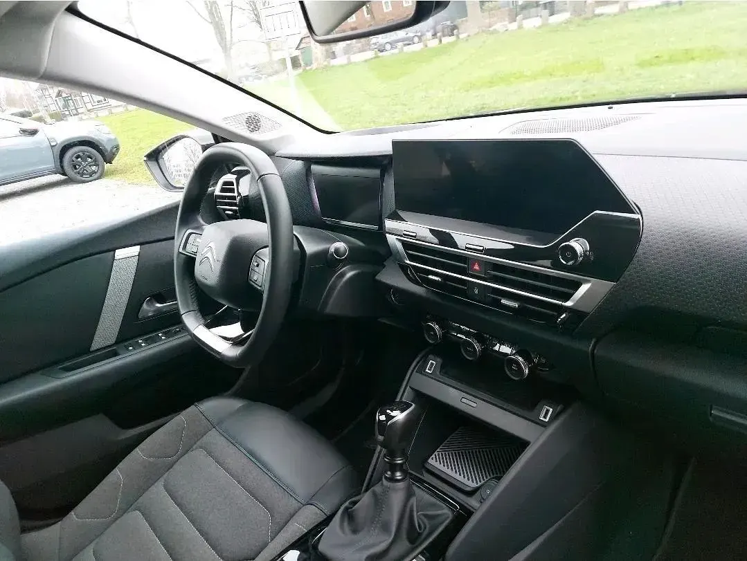 Gebraucht Citroën C4 130 PS (95 kW) 2022 Grau Limousine