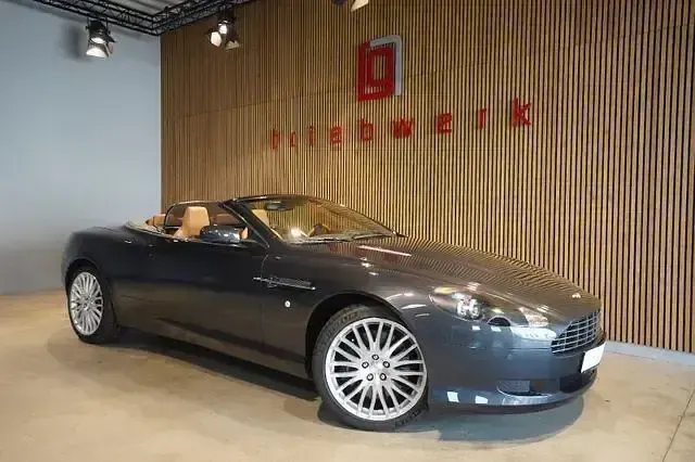 Gebraucht Aston Martin DB9 476 PS (350 kW) 2010 Grau Cabrio
