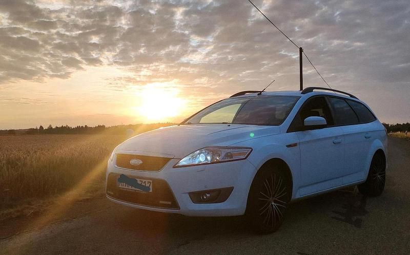 Weiß Gebraucht 2009 Ford Mondeo Kombi | 2.999 € (Fairer Preis) - Bild 1/4