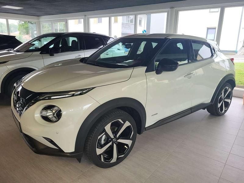 Qab pearl white Gebraucht 2023 Nissan Juke Tekna SUV | 22.999 € (Fairer Preis) - Bild 1/4