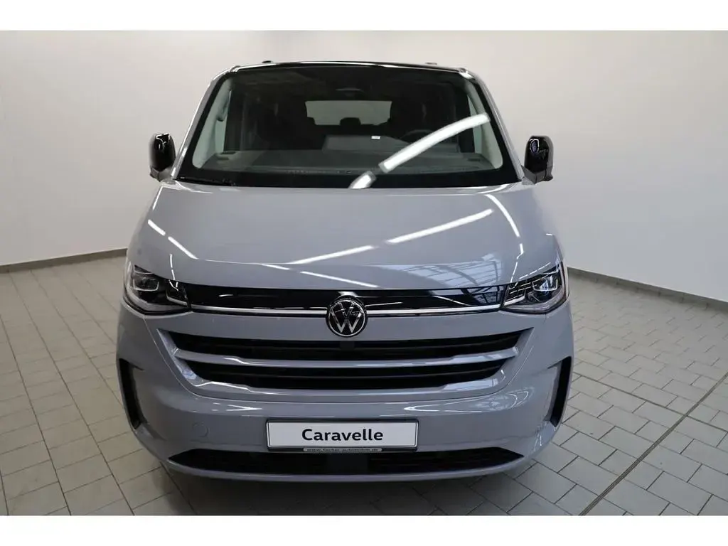 Neu VW Caravelle Edition 150 PS (110 kW) 2025 Grau Van