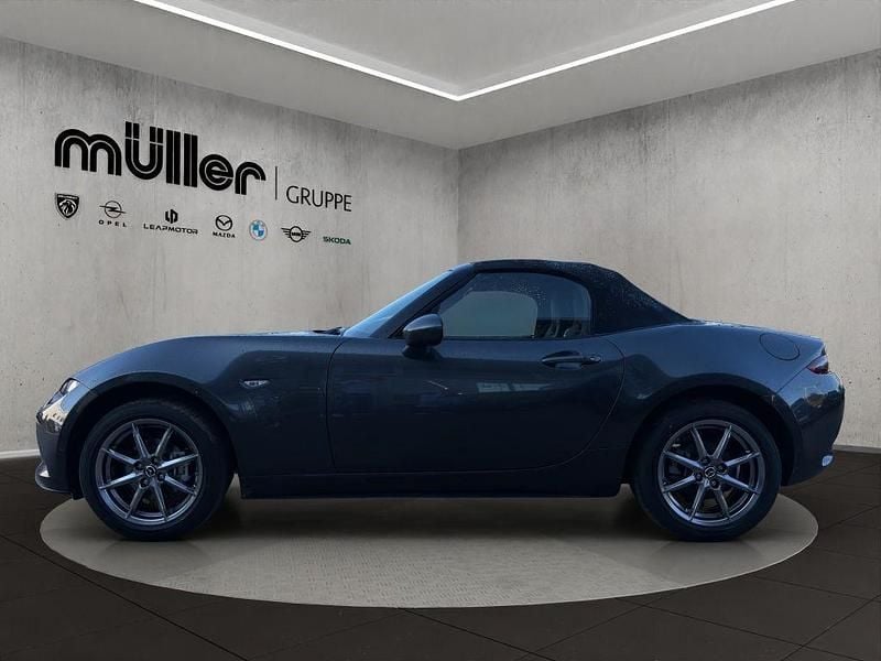 Neu Mazda MX5 Exclusive-Line 132 PS (97 kW) 2026 Machine gray Cabrio