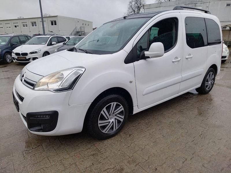 Second-hand Citroën Berlingo Shine 99 CP (72 kW) 2016 Alb Monovolum