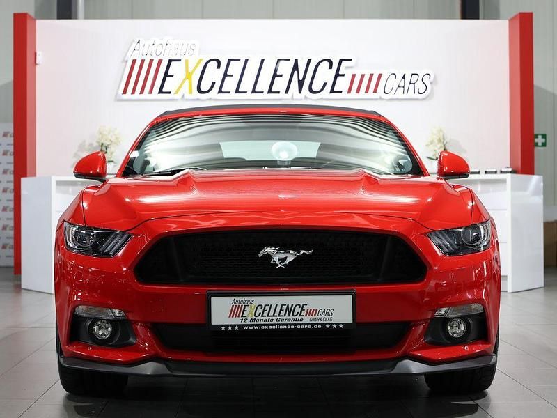 Gebraucht Ford Mustang GT Convertible 421 PS (309 kW) 2017 Rot Cabrio