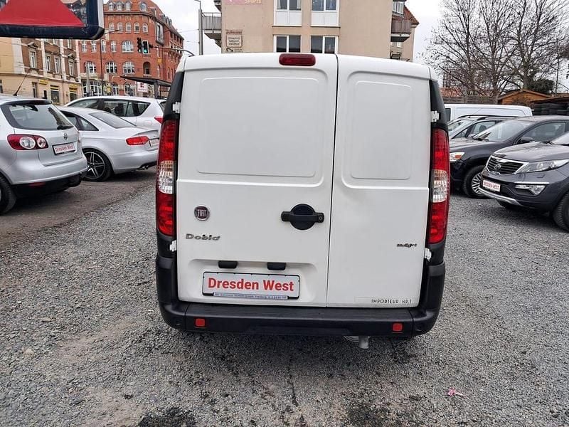 Gebraucht Fiat Doblò 101 PS (74 kW) 2009 Weiß Van / Kleinbus