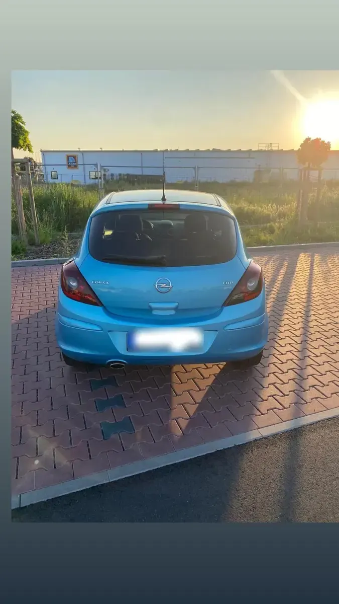 Second-hand Opel Corsa 75 CP (55 kW) 2011 Albastru Hatchback