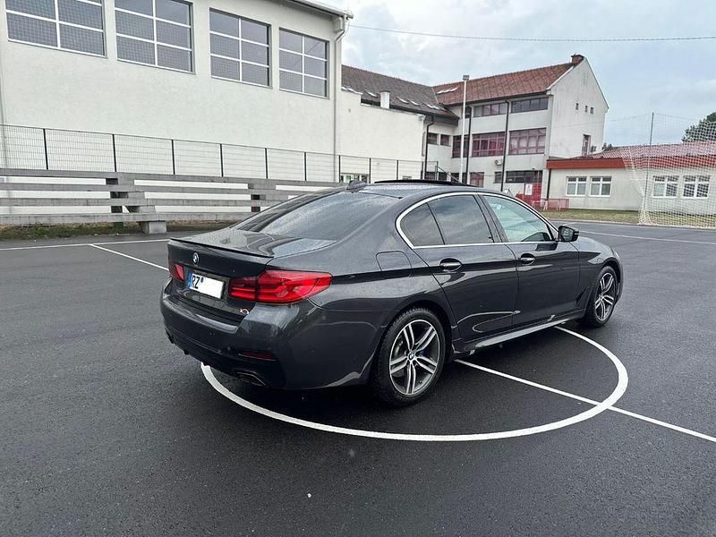 Gebraucht BMW 520 M Sport 190 PS (139 kW) 2017 Grau Limousine