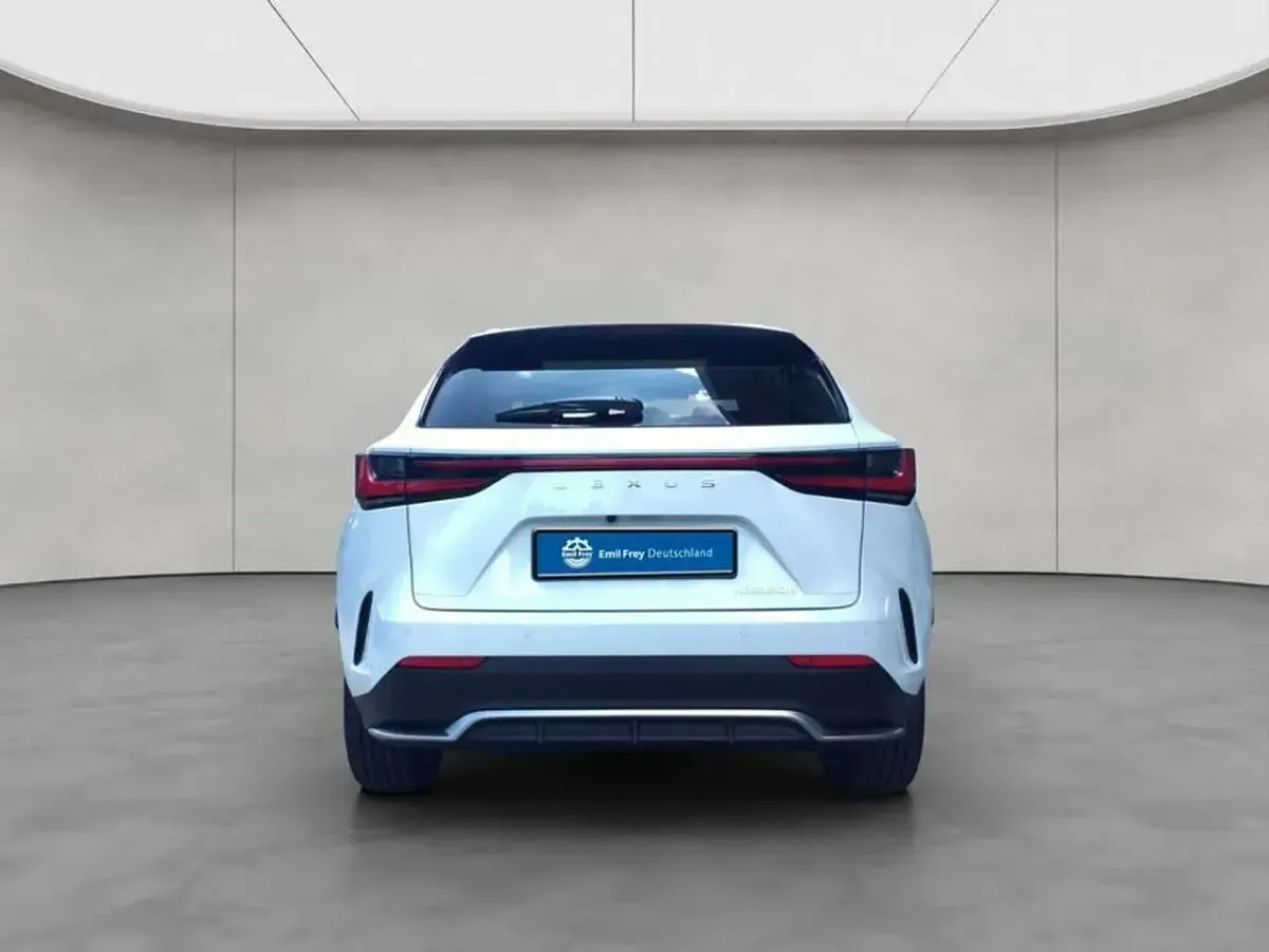 Neu Lexus NX350h Sport Line 200 PS (147 kW) 2026 Fujiweissmetallic SUV