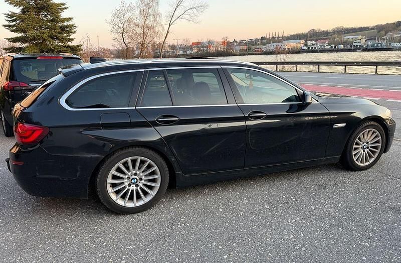 Gebraucht BMW 525 218 PS (160 kW) 2012 Schwarz Kombi
