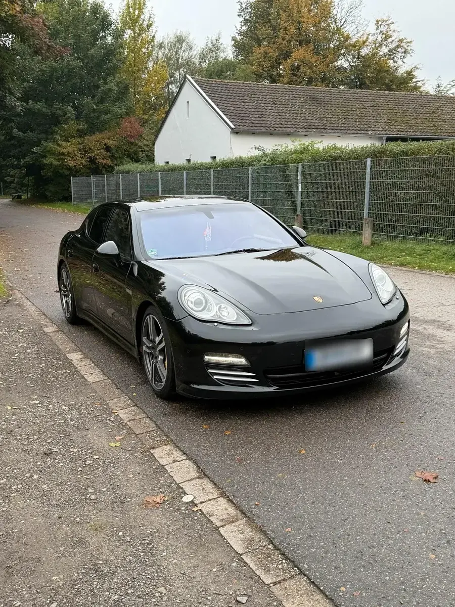 Gebraucht Porsche Panamera 400 PS (294 kW) 2010 Schwarz Kleinwagen
