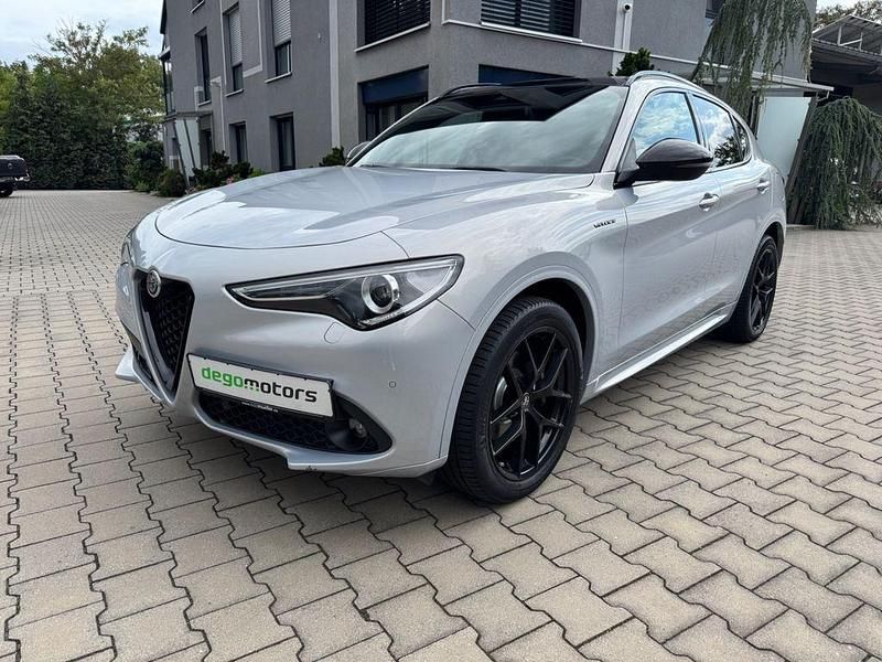 Weiß Gebraucht 2021 Alfa Romeo Stelvio Veloce SUV | 33.990 € (Fairer Preis) - Bild 1/4