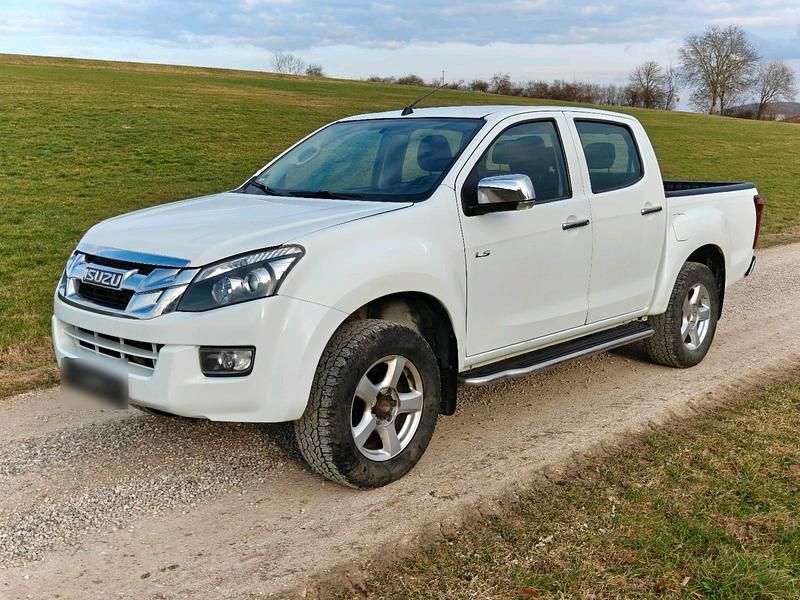 Gebraucht Isuzu Pick up 163 PS (119 kW) 2013 Weiß Pickup