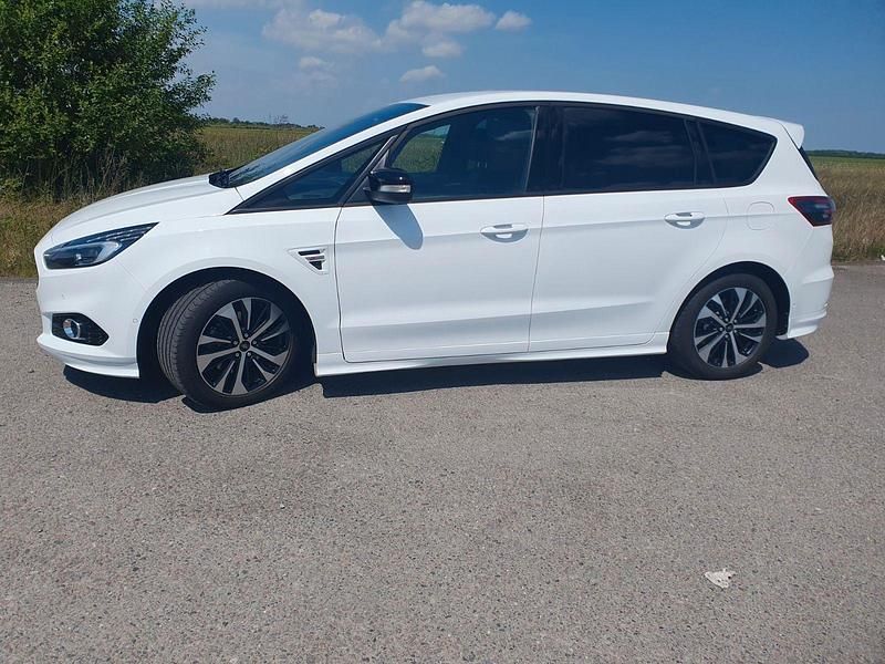 Gebraucht Ford S-MAX ST-Line 179 PS (131 kW) 2018 Weiß Van / Kleinbus