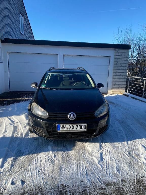 Schwarz Gebraucht 2013 VW Golf VII Trendline Kombi | 3.990 € (Guter Preis) - Bild 1/4