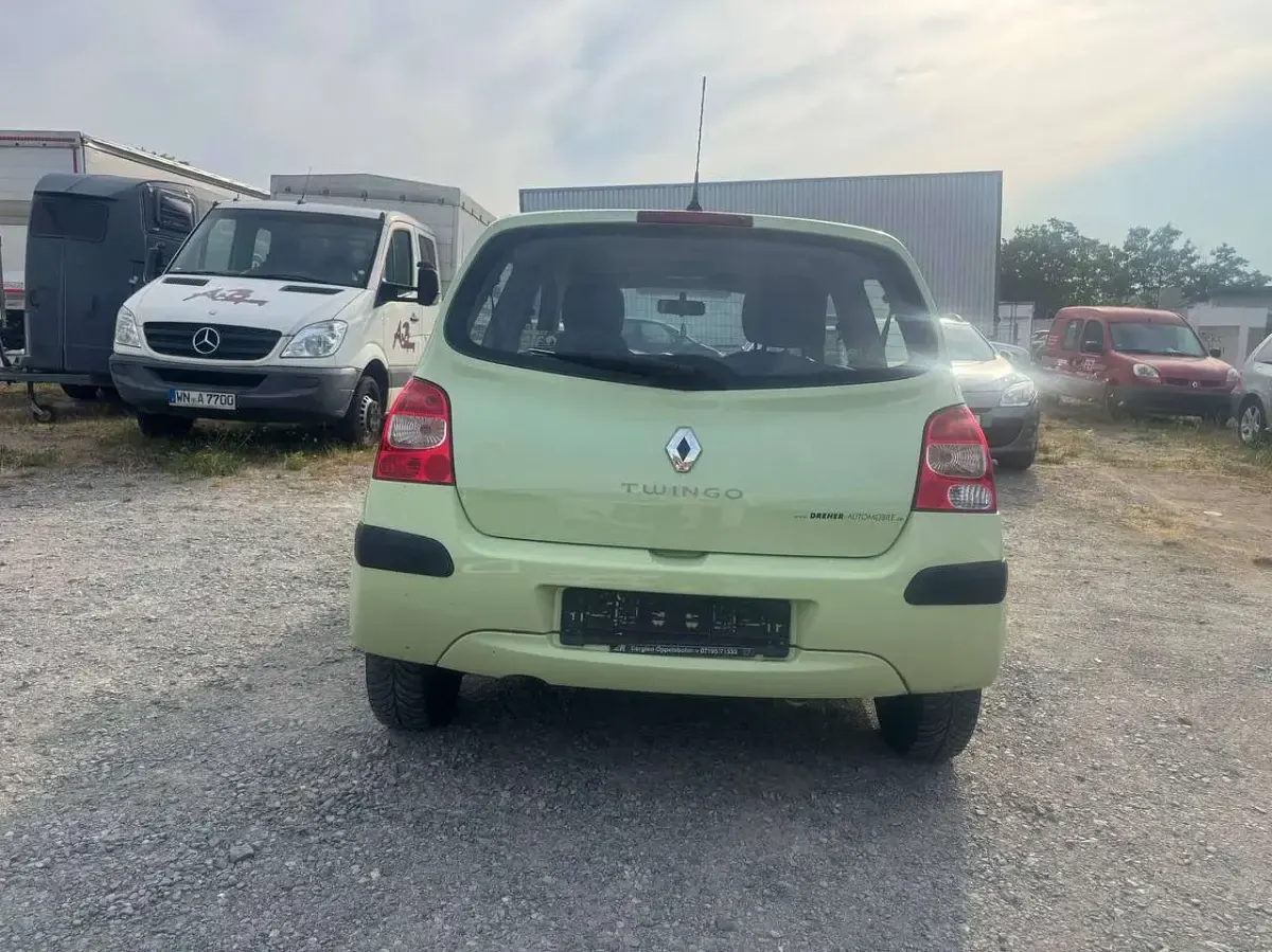 Gebraucht Renault Twingo Authentique 58 PS (42 kW) 2009 Pastellgrün Kleinwagen
