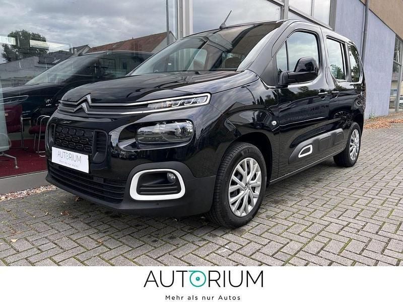 Schwarz Gebraucht 2021 Citroën Berlingo Feel Van / Kleinbus | 16.999 € (Guter Preis) - Bild 1/4